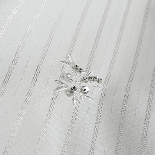 картинка Сорочечная полоска белая с вышивкой от интернет магазина