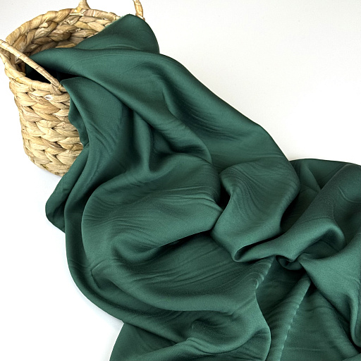 картинка Шелк вискозный цвет ЗЕЛЕНЫЙ от интернет магазина