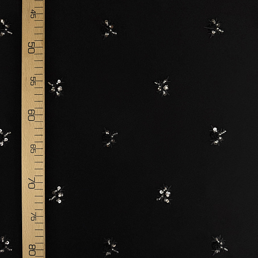 картинка Плательно-костюмная черная с вышивкой от интернет магазина