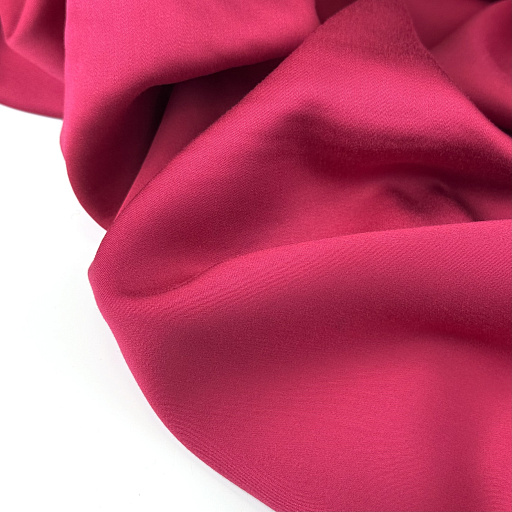 картинка Шелк вискозный цвет малина от интернет магазина